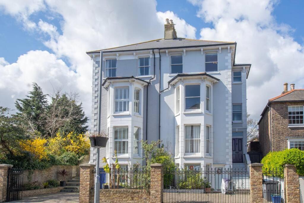 Stunning Large Victorian Maisonette With Sea View Deal Kültér fotó
